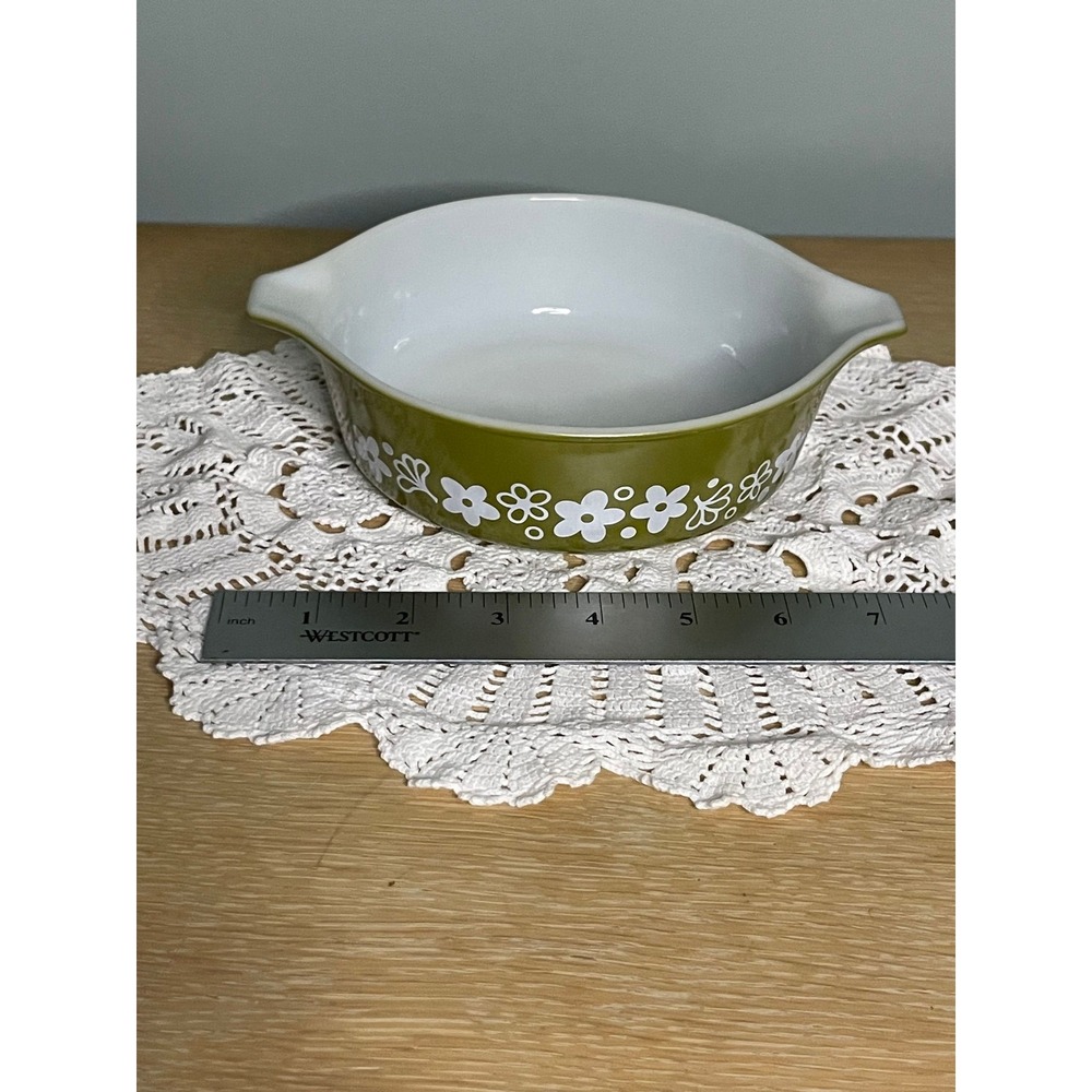 Vintage PYREX Casserole dish #471-B Crazy Daisy Green and white 1970s